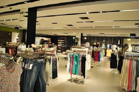 怀远商场里的店面怎么装修？